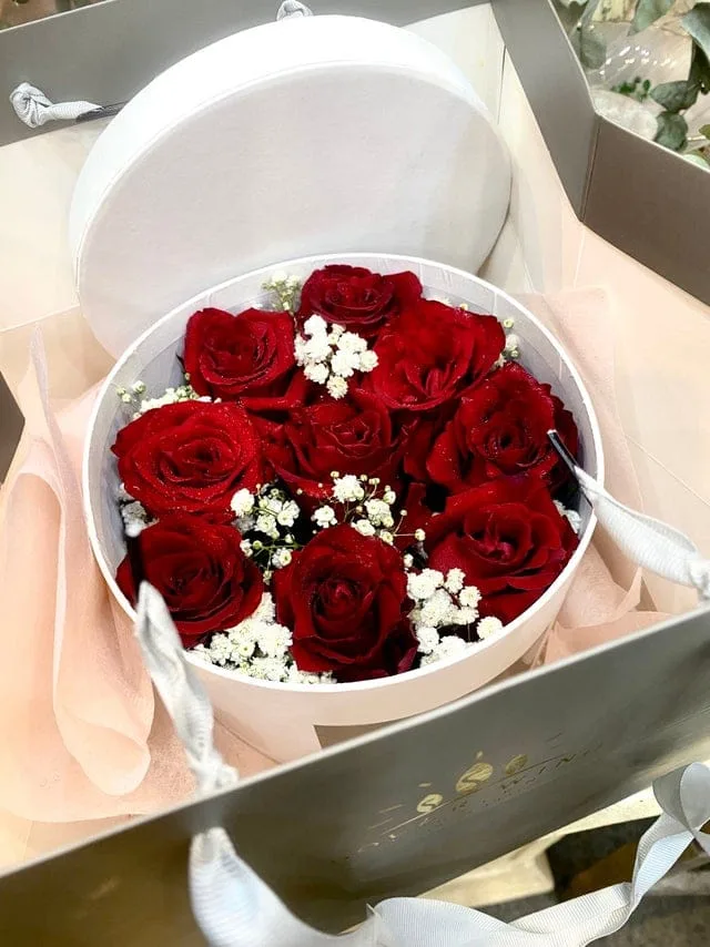 Red Roses bouquet arranged